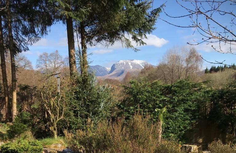 Tom Beag - Ben Nevis View Rooms Fort William Exterior foto